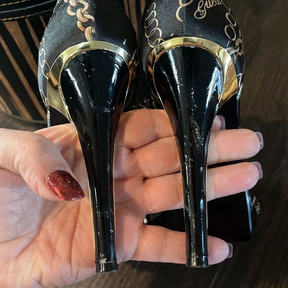 Guess sandals / Size 8 - Picture 9 of 15